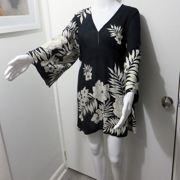 Billabong Women’s Beach Cover-Up, Black with Tan/Beige Flowers Sz Large - Picture 6 of 8